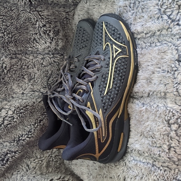 MIZUNO WAVE EXCEED TOUR 6 AC Dark Gray Gold Limited Edition Tennis Shoes   US8.5 - Picture 2 of 8